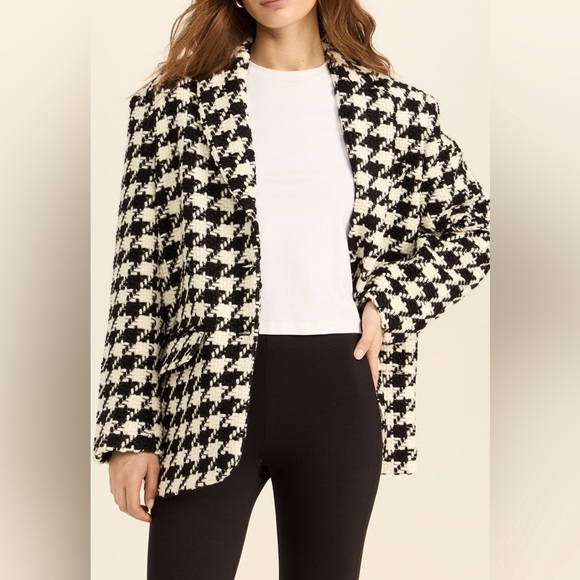 DKNY Houndstooth Tweed Black and Cream 2 Button Wool Blazer with Front Pockets - Picture 6 of 8